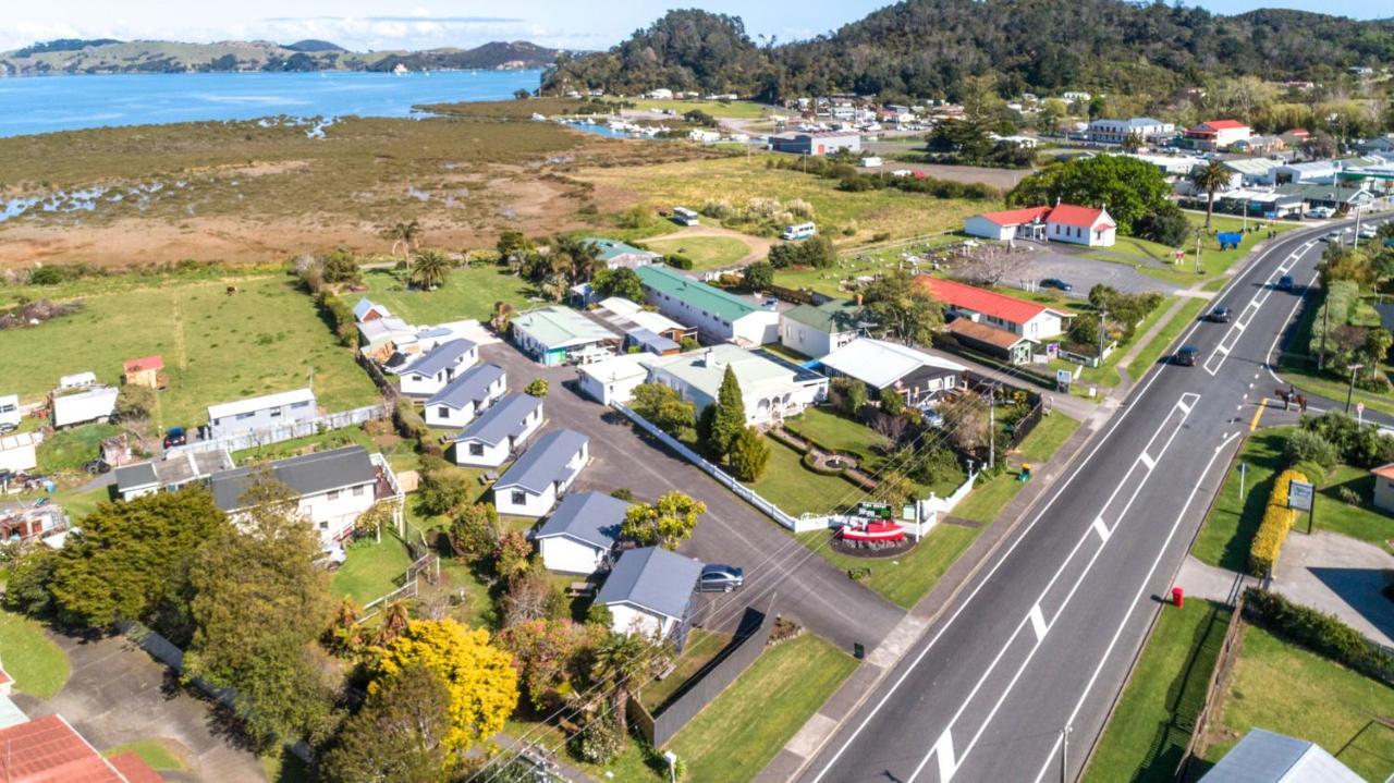Tidewater Accommodation Coromandel Exterior foto